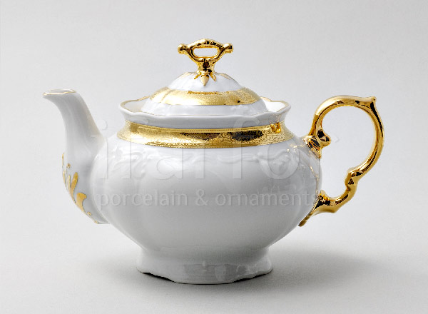 Teapot brewing Gold ribbon Maria