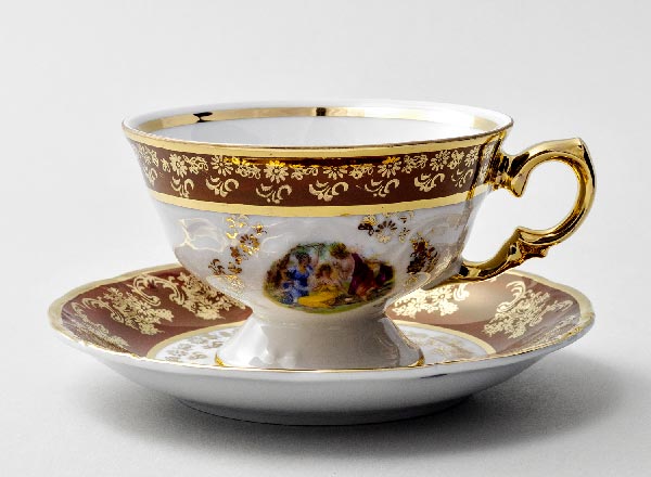 Cup and saucer tea Madonna Red Frederick Carlsbad