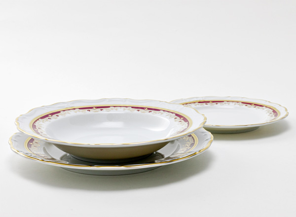 Set of plates Red lily 6/18 Maria