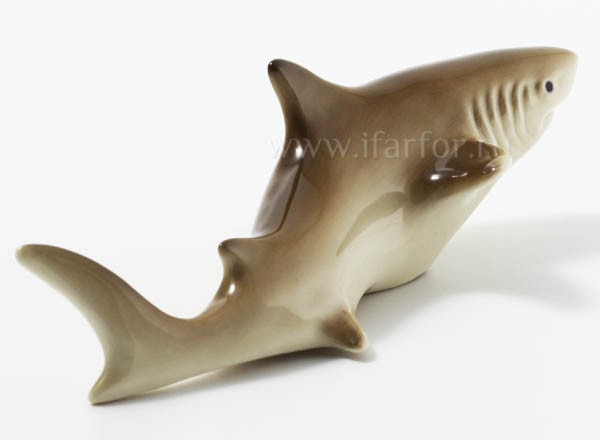 Скульптура Акула большая Серая