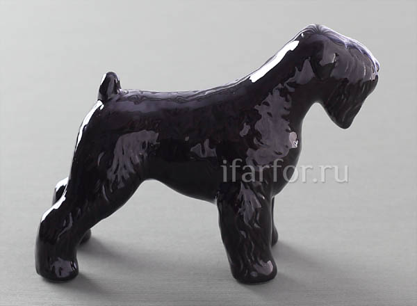 Скульптура Черный терьер стоящий