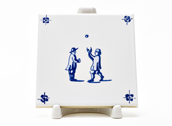 Изразец Голландский Детские игры. Игра в мяч