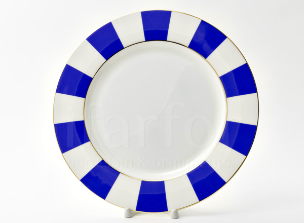 Тарелка мелкая Алиса фиолетовый 2