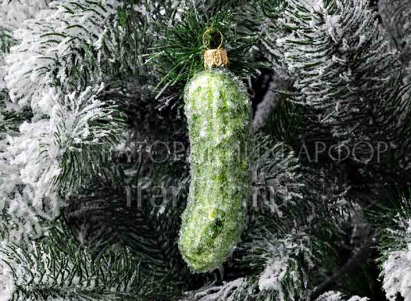Елочная игрушка Ягоды и фрукты. Огурец в инее