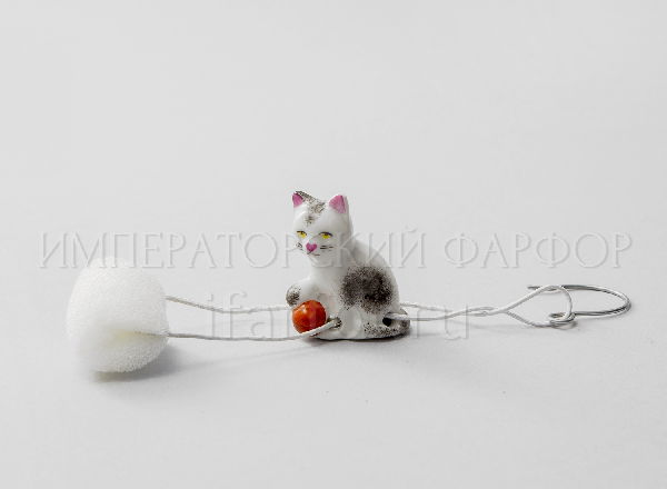 Каплеуловитель Кошка с мячом