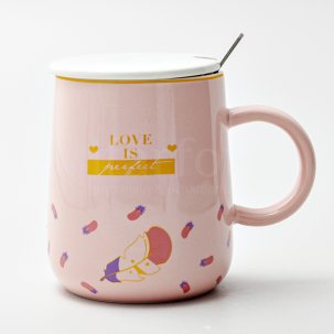 Кружка с крышкой и ложкой Love is perfect Royal Classics 530 мл.