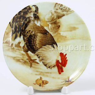 Декоративная тарелка 150 мм   Петух, цыпленок и букашка