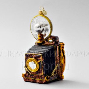 Елочная игрушка в подарочной коробке Ретро Техника. Старинный фотоаппарат 80 x 155 мм.