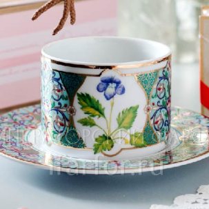 Чашка с блюдцем чайная Цветы и ягоды России. Фиалка надрезанная 1/2 Соло 265 мл.