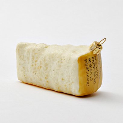 Елочная игрушка «Сыр Parmigiano» Стекло. 75 x 50 мм.