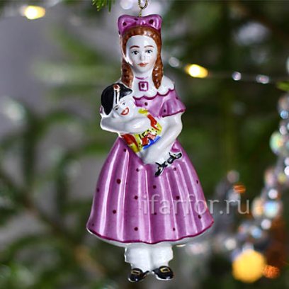 Елочная игрушка Девочка со щелкунчиком Девочка со щелкунчиком рельефная