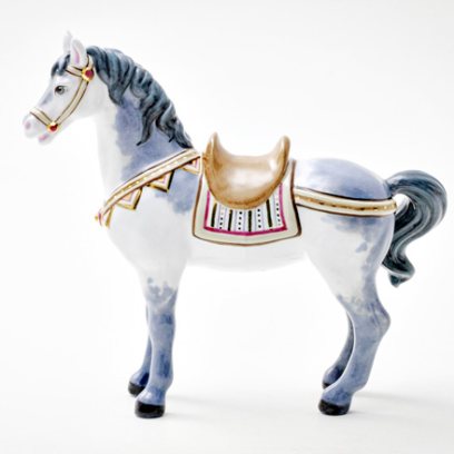 Скульптура Конь с седлом