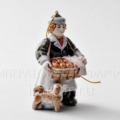 Елочная игрушка «Пирожник» Форма: Пирожник. Майолика. 63 x 96 мм.