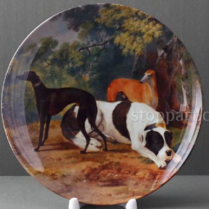 Декоративная тарелка Две борзые и мастиф