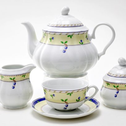 Сервиз чайный Мелкие ягоды на бледно-желтом фоне 6/17 Роза