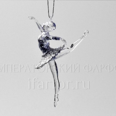 Елочная игрушка «Балерина» Форма: Балерина. Пластик. 100 x 130 мм.