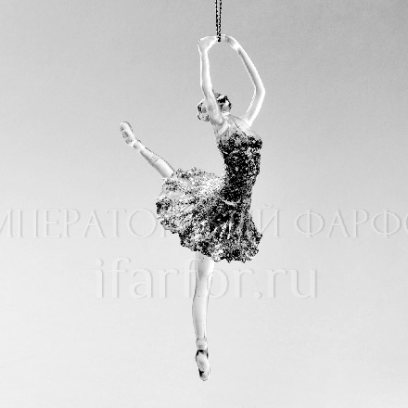 Елочная игрушка «Балерина» Форма: Балерина. Пластик. 86 x 140 мм.
