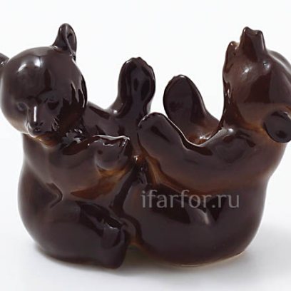 Скульптура «Мишки (подставка)» Форма: Мишки (подставка). Мягкий фарфор. 80 мм.