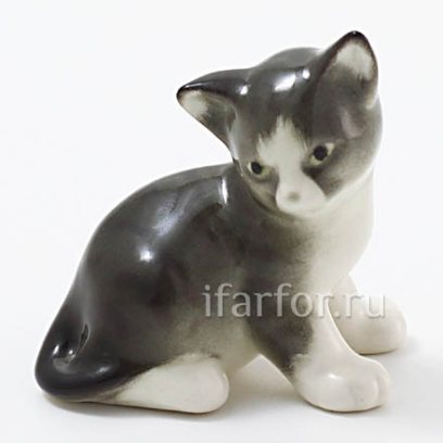 Скульптура «Котенок Парамоша» Форма: Котенок Парамоша. Мягкий фарфор. 60 мм.