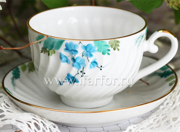 Чашка с блюдцем чайный В саду Витая