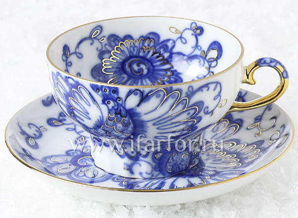 Cup and saucer tea Singing garden Tent-shaped