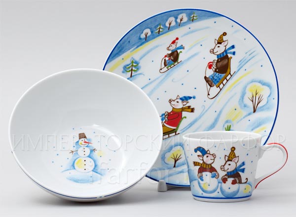 Set in a case for children in a gift box Winter walk Solo