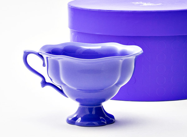 Чашка чайная в подарочной коробке Моноколор. Васильковый Наташа