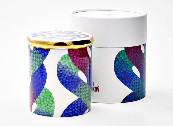 Свеча ароматическая в фарфоровом подсвечнике Ванильный кекс Лунный змей