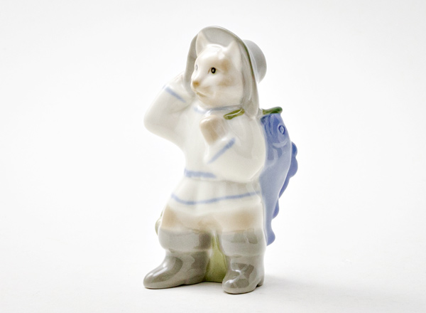 Скульптура Кот с рыбой Удача