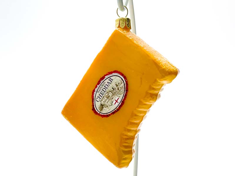Елочная игрушка «Сыр Cheddar» Стекло. 65 x 85 мм.