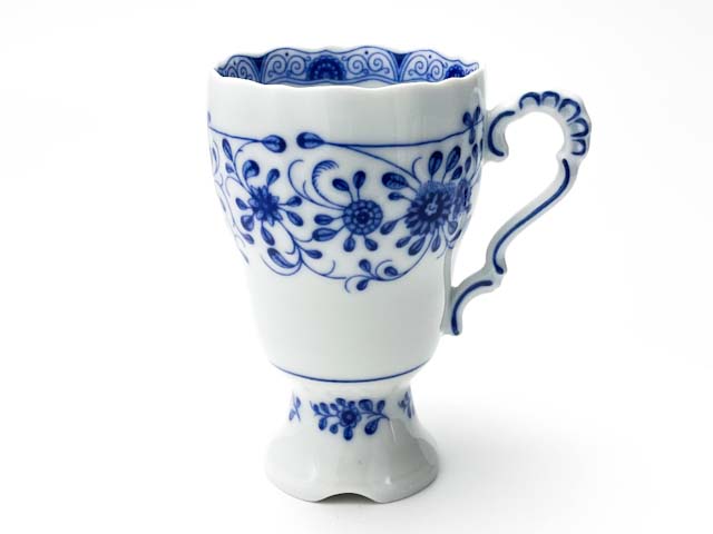 Бокал на ножке «Alte Ranke blau» Форма: Marie-Luise 1150. Твердый фарфор. 250 мл.