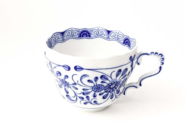 Чашка чайная «Alte Ranke blau» Форма: Marie-Luise 1150. Твердый фарфор. 210 мл.