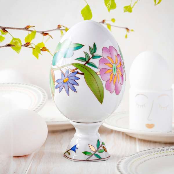Пасхальное яйцо с цветами