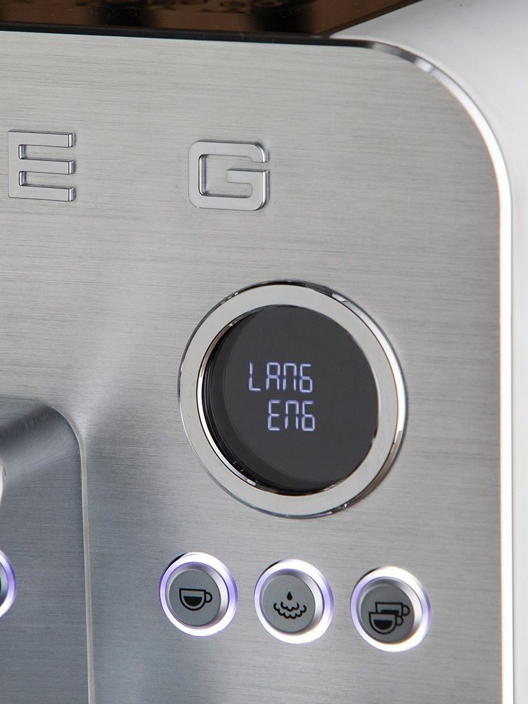 Рожковая эспрессо кофемашина SMEG EMC02WHMEU Цвет белый матовый