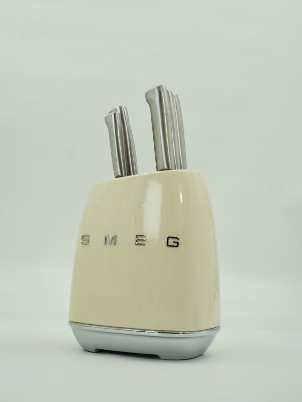 Набор ножей SMEG
